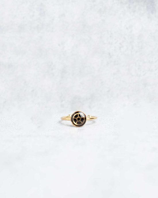 Small, handmade steampunk ring in gold, 8mm, adjustable size