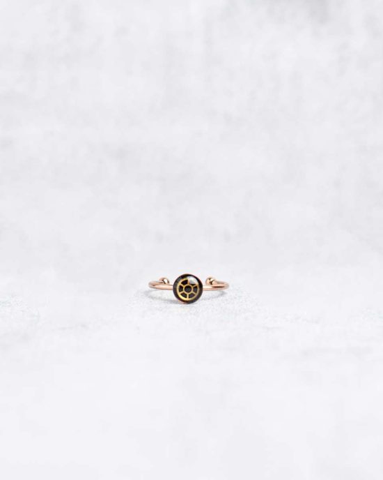 Small, handmade steampunk ring in rose gold, 6mm, adjustable size