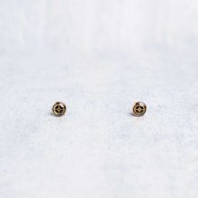 Minimalist steampunk earrings with cog detail, gold 6mm, handcrafted